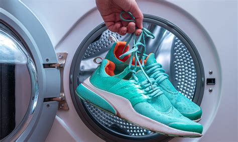 how to wash sneakers in washing machine.